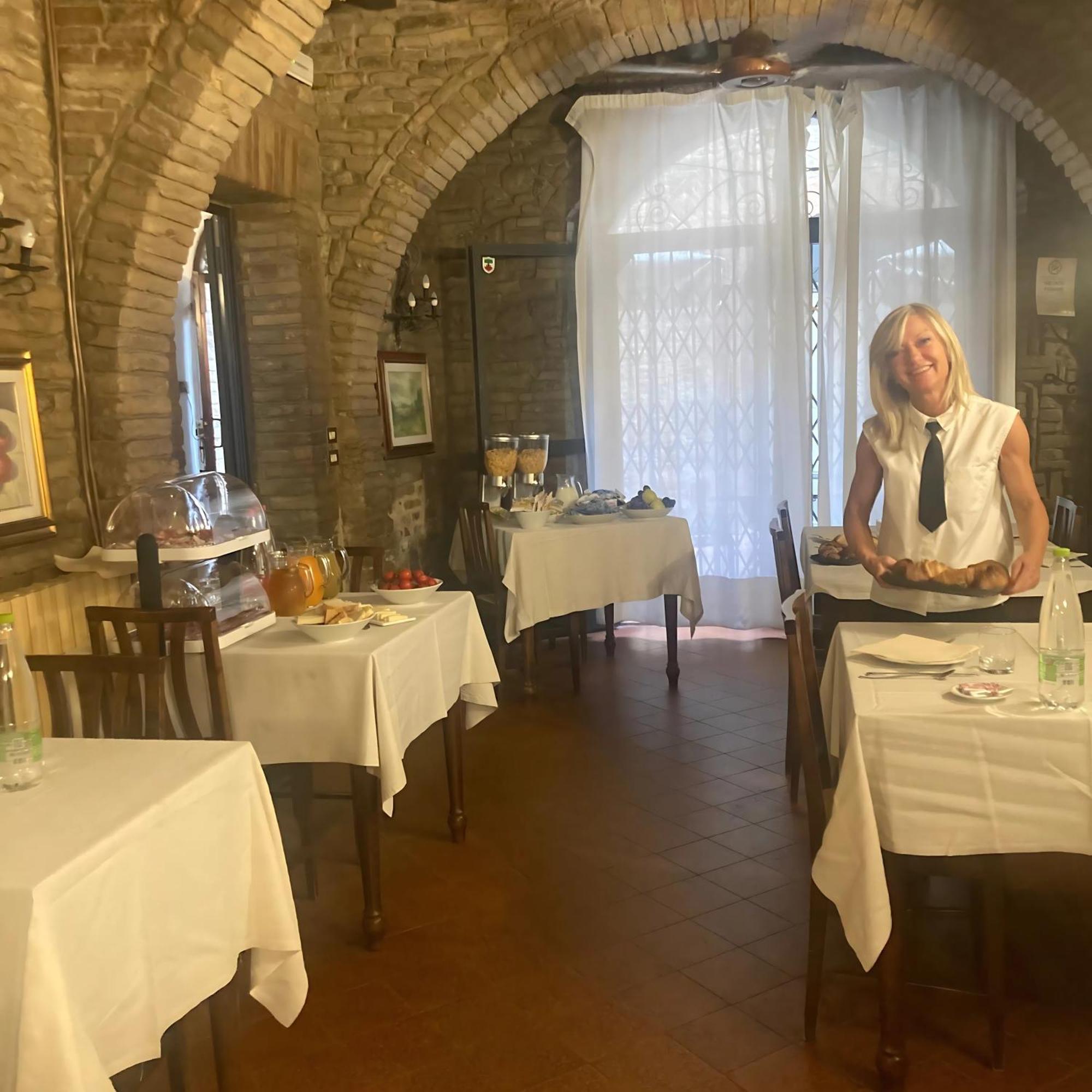 Locanda Il Pino San Gimignano Exterior foto